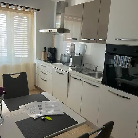 Apartment Danyja