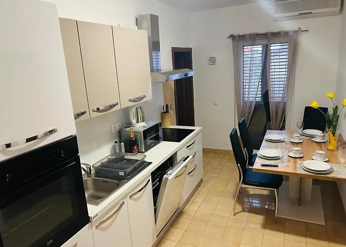Appartamento Danyja Sveti Filip i Jakov