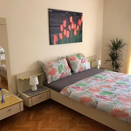 Apartment Danyja