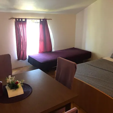 Apartment Danyja