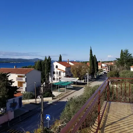 Apartment Danyja Sveti Filip i Jakov